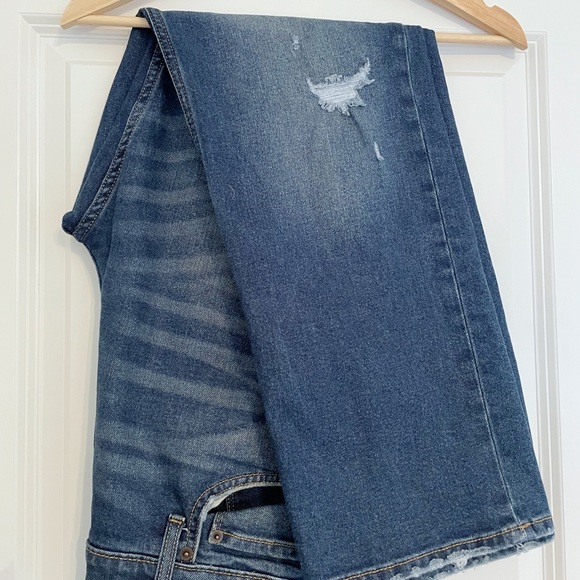 *LIKE NEW* GoodFellow Slim Straight Jeans - Picture 9 of 9